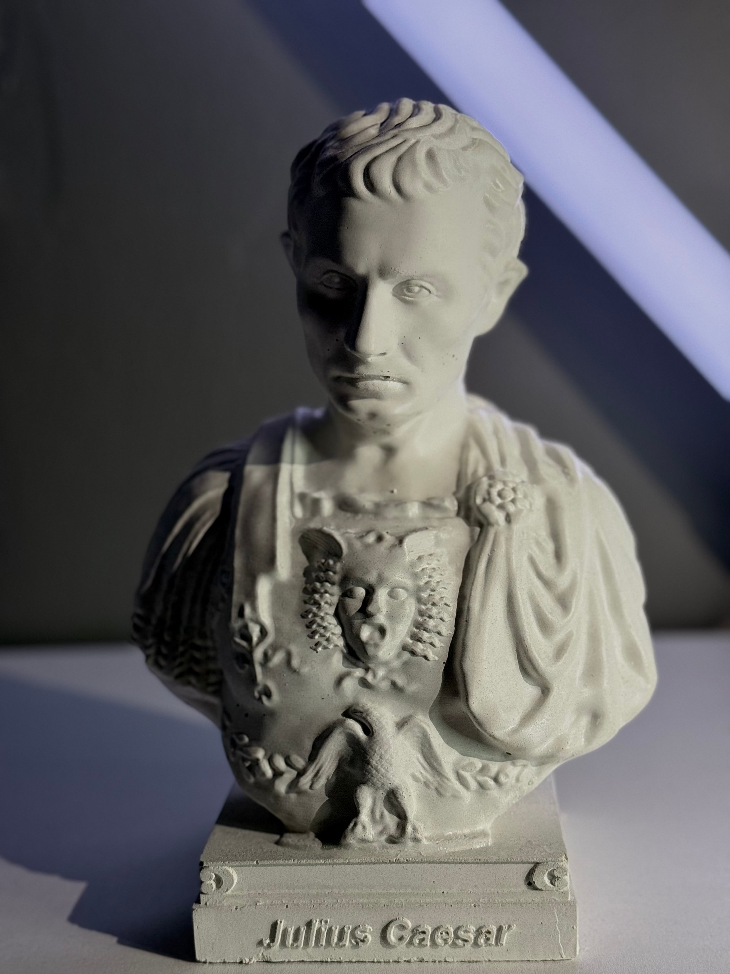 Statue “Julius Caesar” – 25 cm