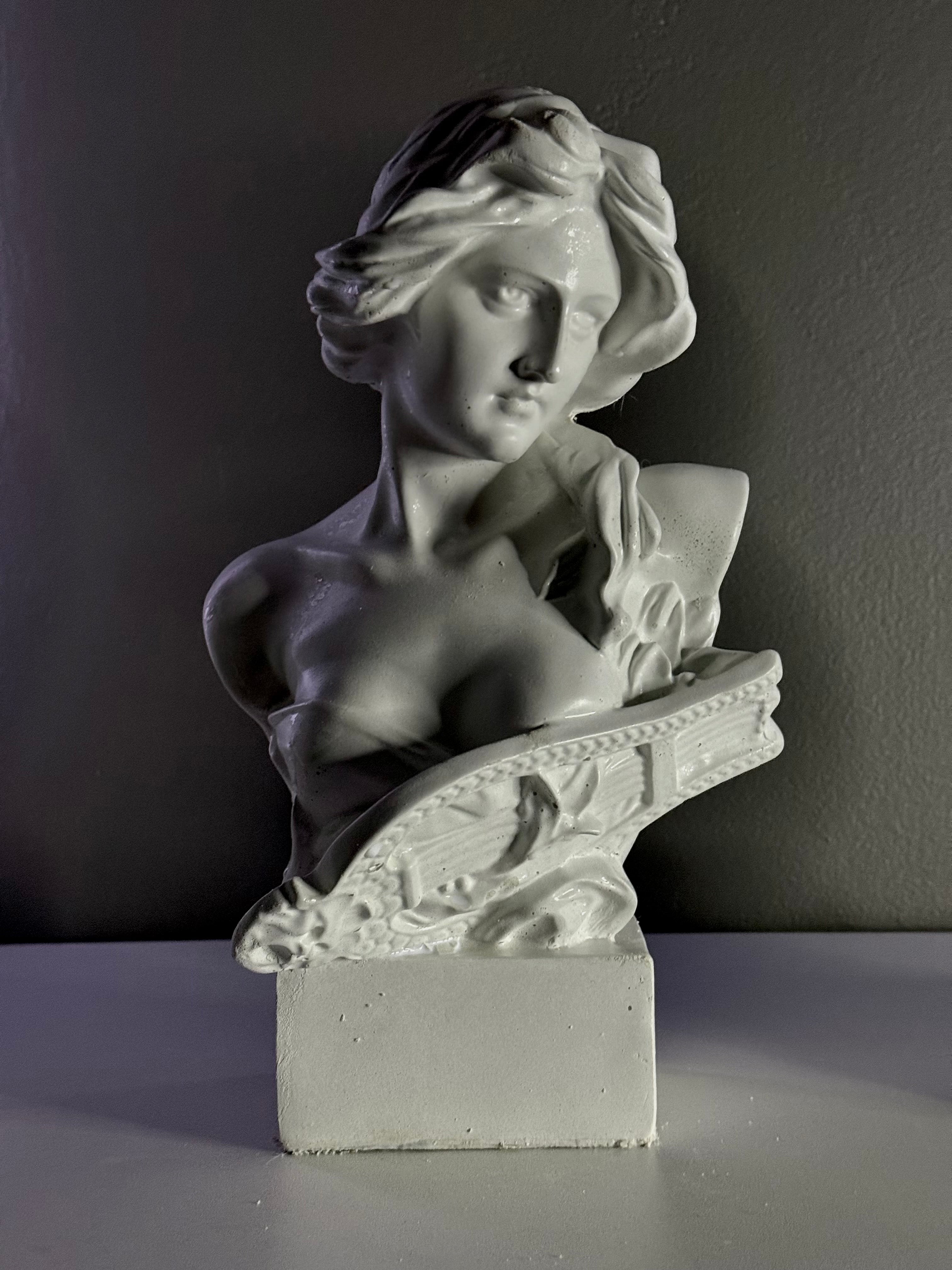 Statue “Afrodita” – 30 cm