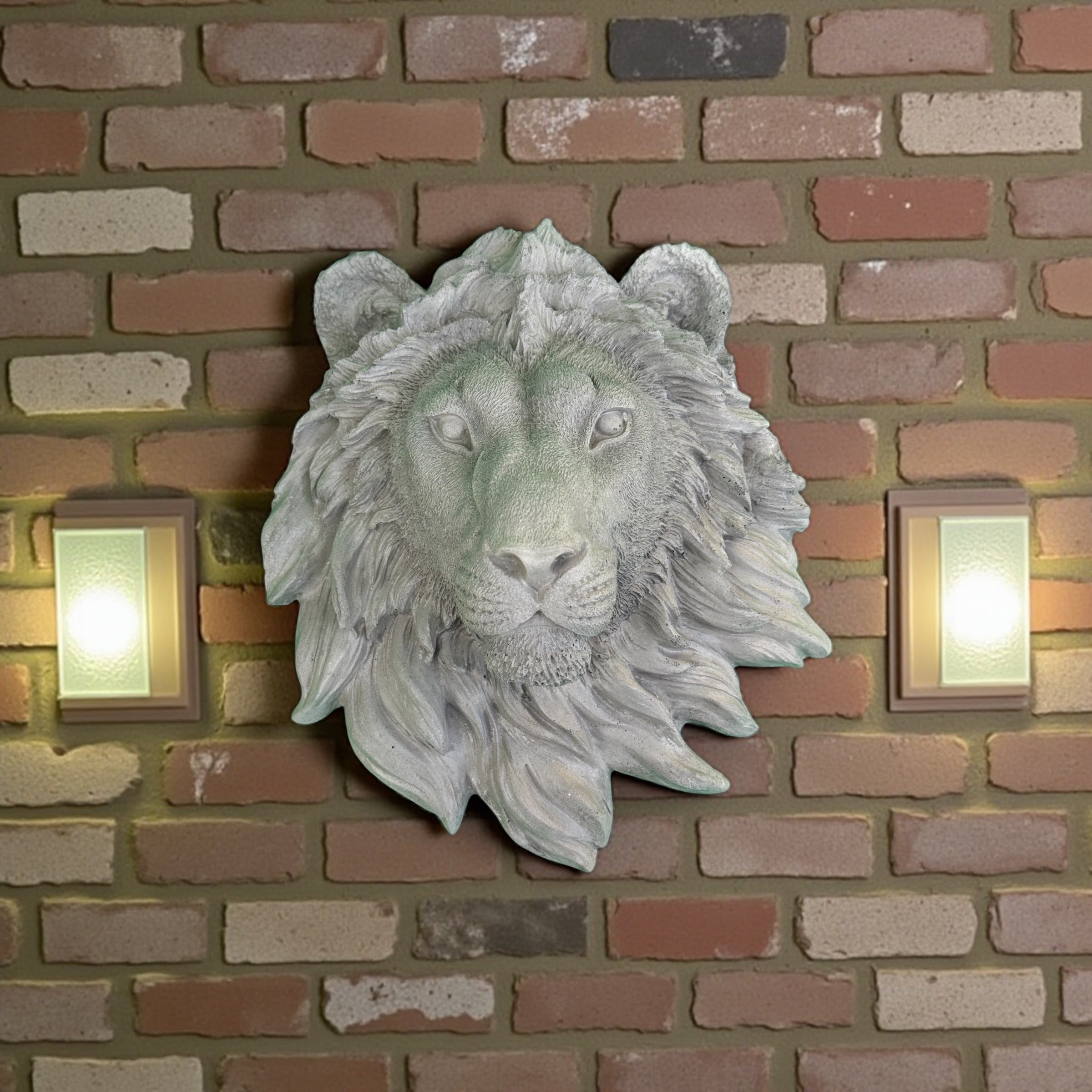 Contemporary Lion Head - 21cm